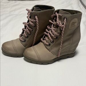 Sorel Tan Lace Up Boots with Wedge Heel